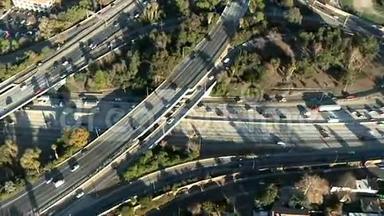 洛杉矶高速公路/高速公路交汇处鸟瞰图